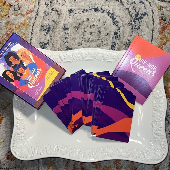 Rare Edition:  The Hip-Hop Queens Oracle Deck and Guidebook - Picture 7 of 8
